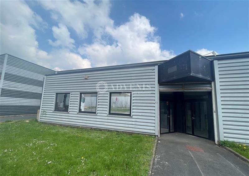 51 Rue Du Commandant Rolland, Le Bourget à louer - Photo de l’immeuble – Image 2 sur 9