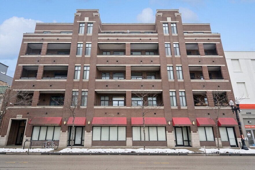 4420-4428 N Clark St, Chicago, IL à vendre - Photo principale – Image 1 sur 12