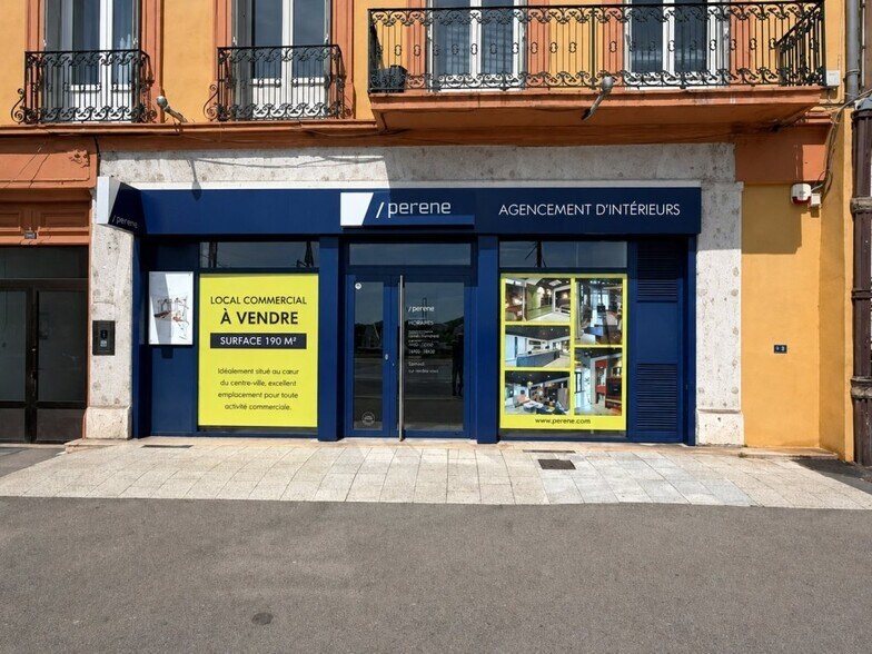 Local commercial dans à vendre - Photo de l’immeuble – Image 1 sur 6