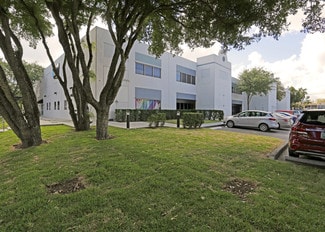 Plus de détails pour 10400 NW 33rd St, Miami, FL - Bureau à louer