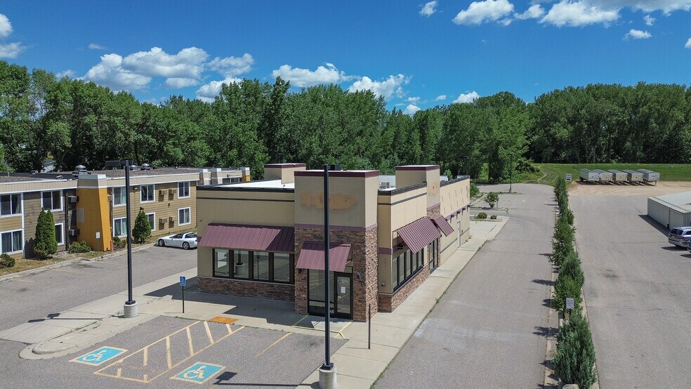 101 W Lind St, Mankato, MN à louer - Photo de l’immeuble – Image 2 sur 59