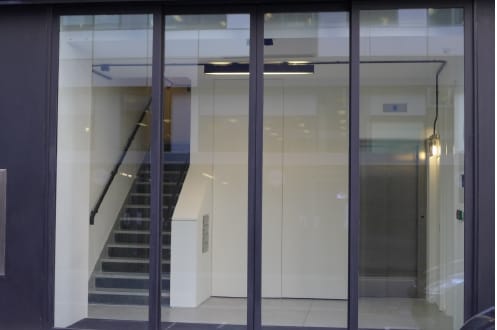 1-5 Maple Pl, Londres à louer - Photo de l’immeuble – Image 3 sur 4