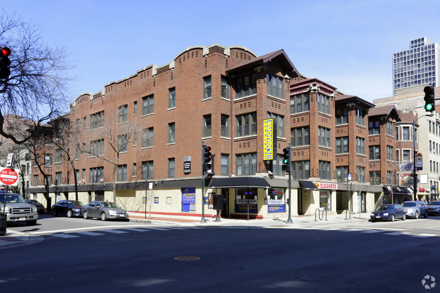 440 W Diversey Pky, Chicago, IL à louer - Photo de l’immeuble – Image 3 sur 8