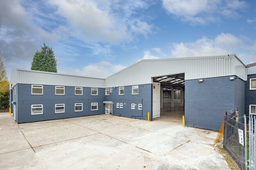 Bedworth Rd, Coventry à louer - Photo principale – Image 1 sur 19