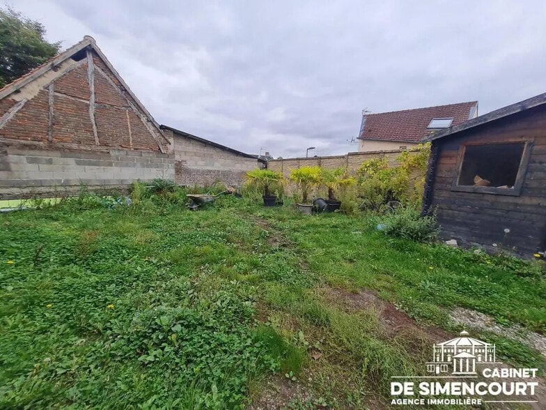 Terrain dans Saint-Sauveur à vendre - Photo de l’immeuble – Image 2 sur 3