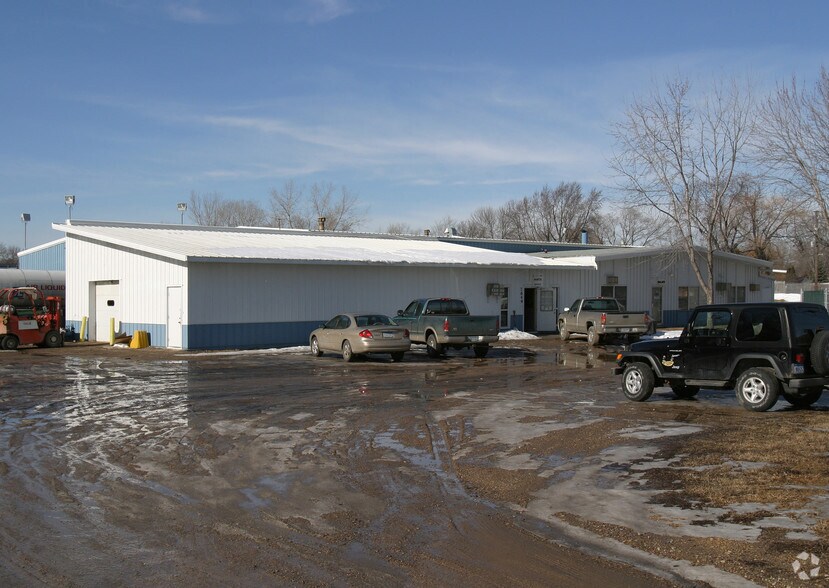 7649-7655 Concord Blvd, Inver Grove Heights, MN à louer - Photo de l’immeuble – Image 3 sur 4