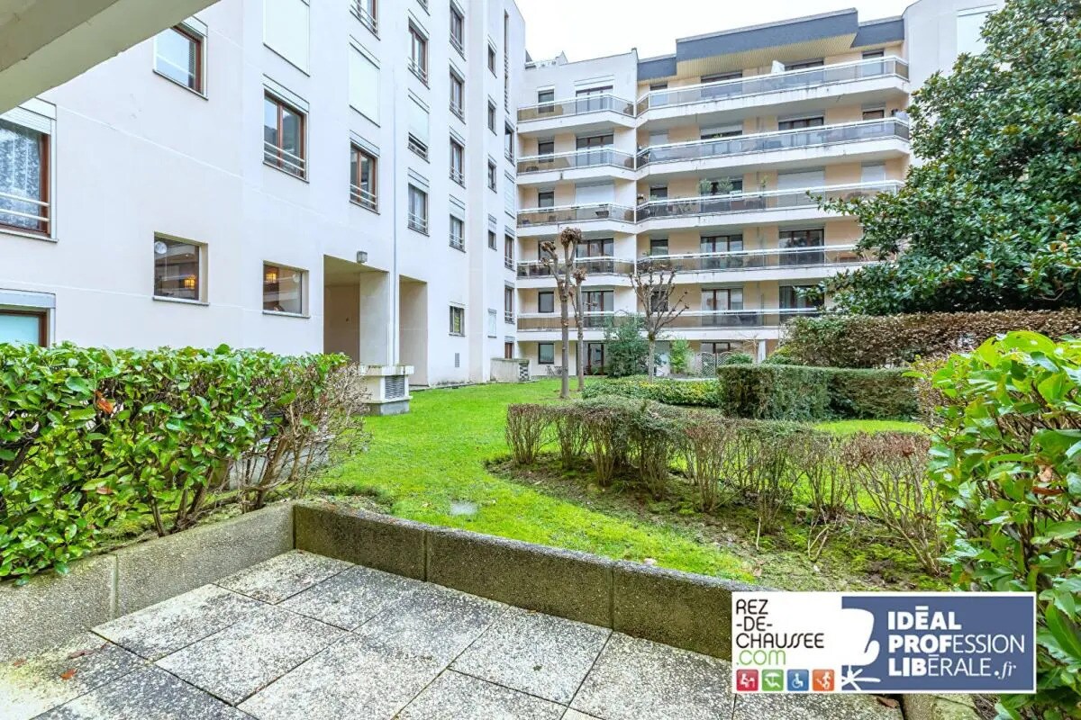 Local commercial dans Puteaux à vendre Photo de l’immeuble– Image 1 sur 1