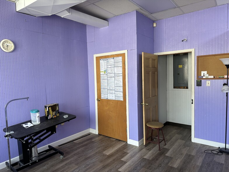 574 W Main St, Plymouth, PA à louer - Photo de l’immeuble – Image 3 sur 13
