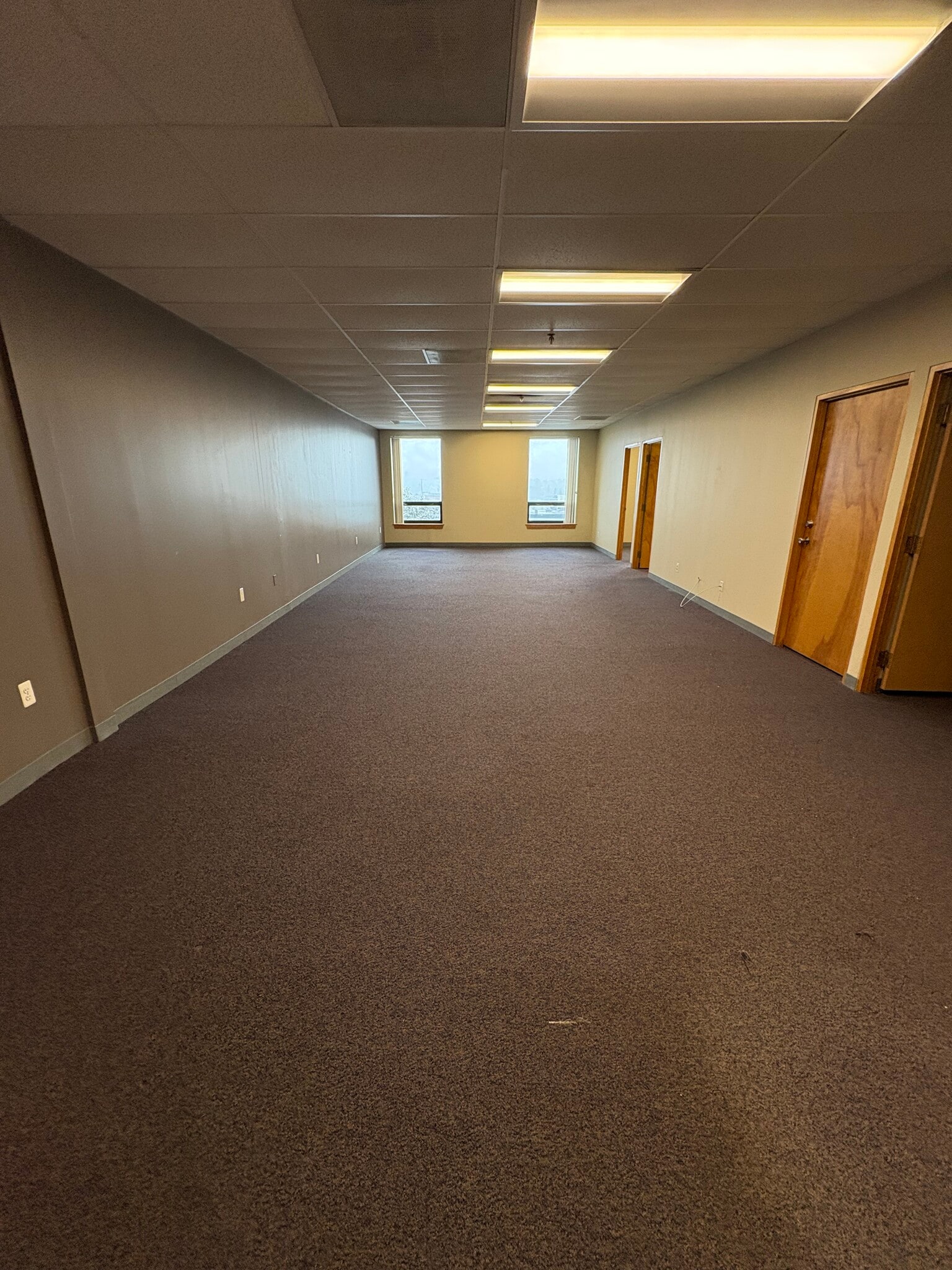 240 Bear Hill Rd, Waltham, MA à louer Photo de l’immeuble– Image 1 sur 2