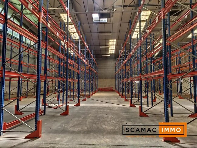 Plus de détails pour Local d’activités à vendre