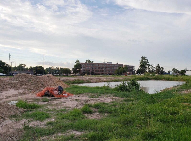 15000 Bammel North Houston Rd, Houston, TX à vendre - Photo de l’immeuble – Image 3 sur 12