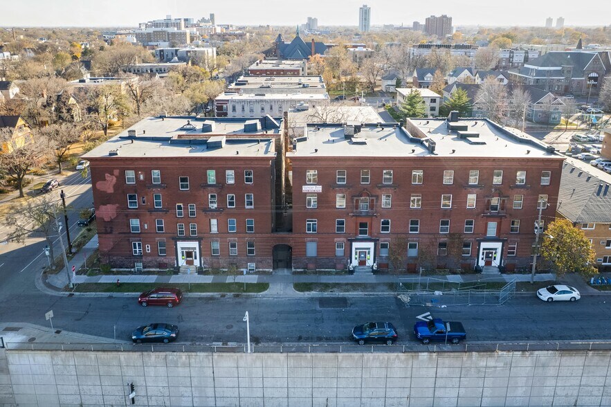 1800 Park Ave, Minneapolis, MN à vendre - Photo de l’immeuble – Image 3 sur 22