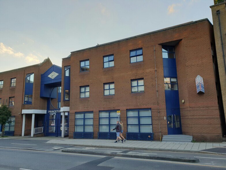 167-169 London Rd, Kingston Upon Thames à louer - Photo de l’immeuble – Image 2 sur 16