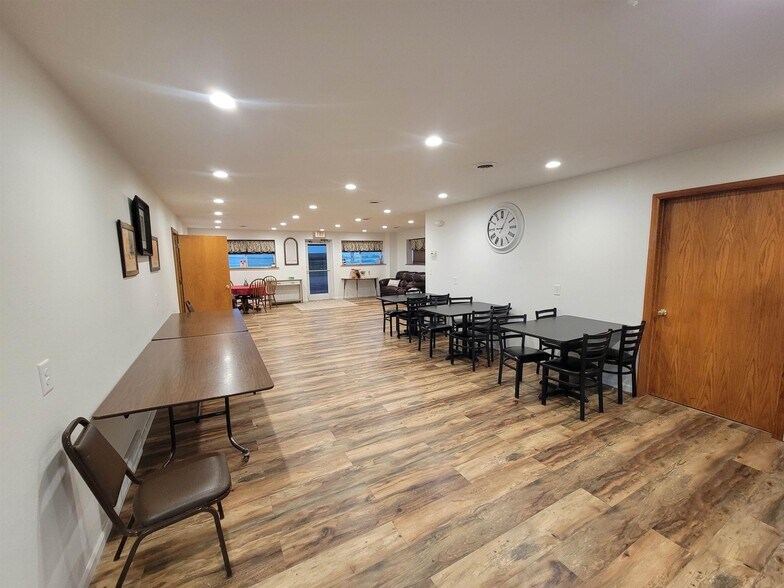 38404 Road 719, McCook, NE à vendre - Photo de l’immeuble – Image 3 sur 16