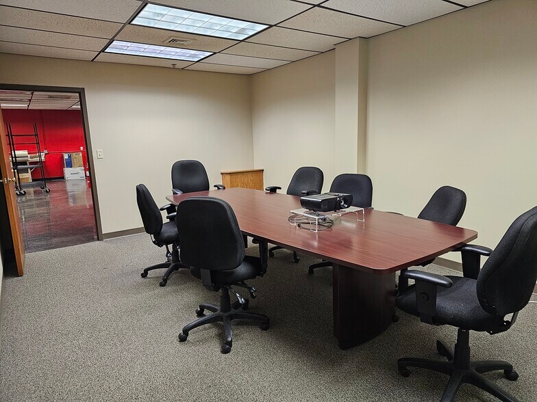 45-61 Commerce Way, Woburn, MA à louer - Photo intérieure – Image 3 sur 8