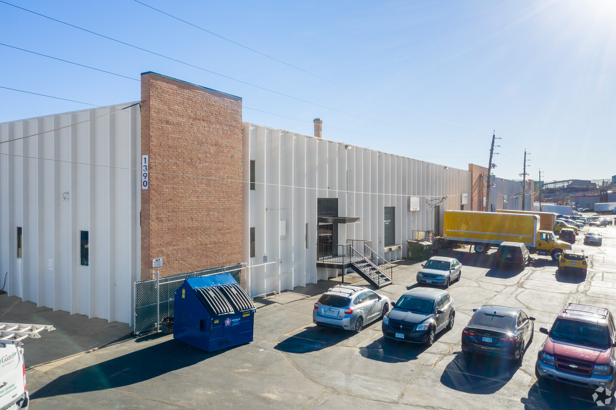 1390 W Evans Ave, Denver, CO à louer Photo principale– Image 1 sur 5