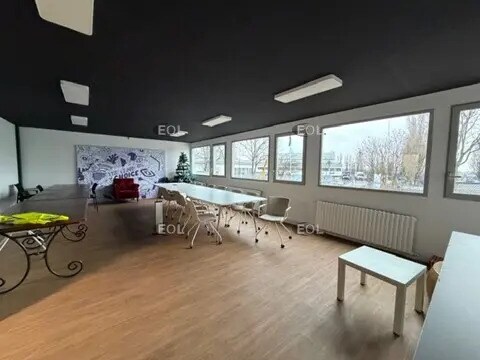 Local d'activités dans Sarcelles à vendre - Photo intérieure – Image 3 sur 4