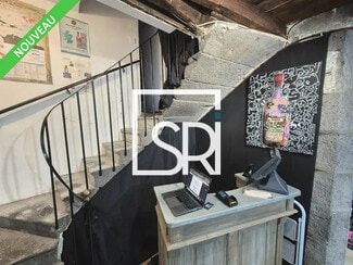 Plus de détails pour Local commercial à louer