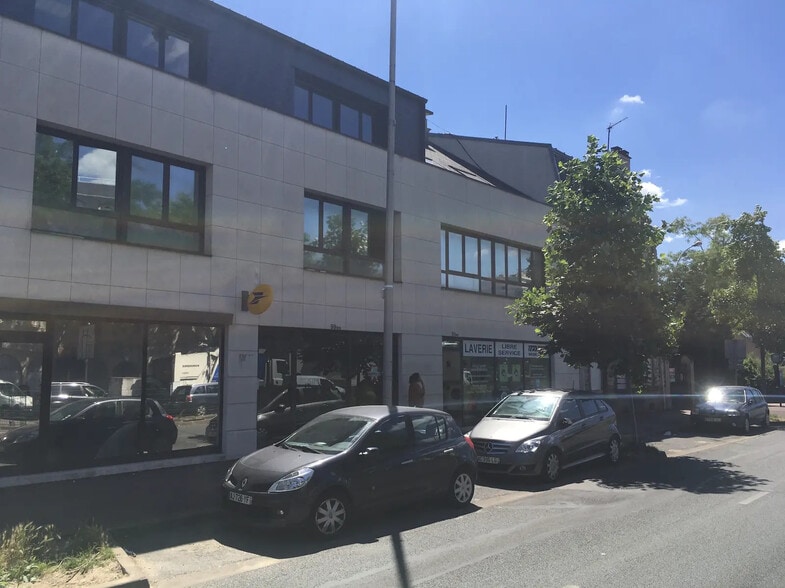 59 Rue Du Pont De Créteil, Saint-Maur-des-Fossés à louer - Photo de l’immeuble – Image 3 sur 7