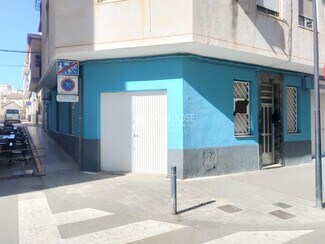 Plus de détails pour Local commercial à louer