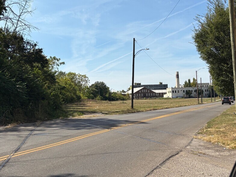333 Linden Ave, Dayton, OH à vendre - Photo de l’immeuble – Image 3 sur 4