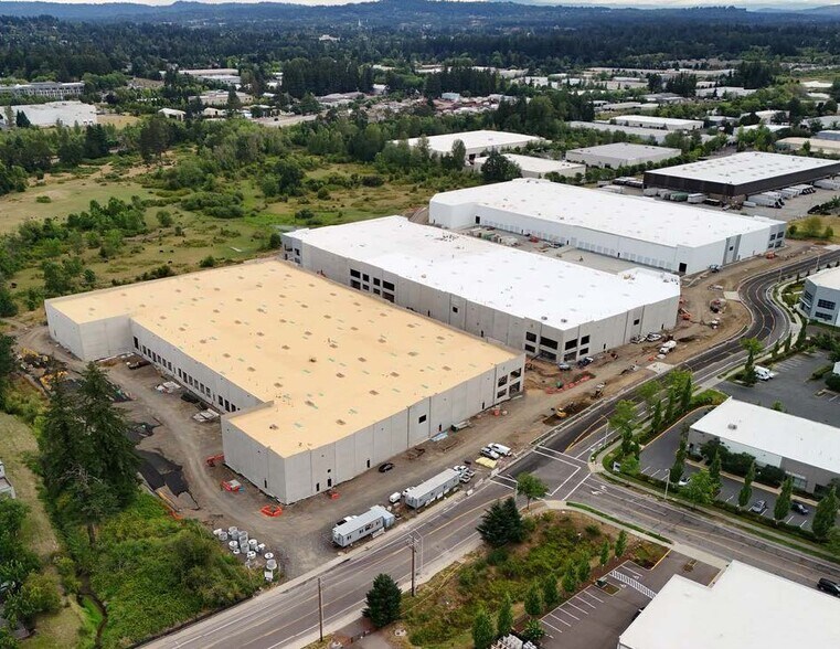 SW Myslony Rd, Tualatin, OR à louer - Photo de l’immeuble – Image 3 sur 13