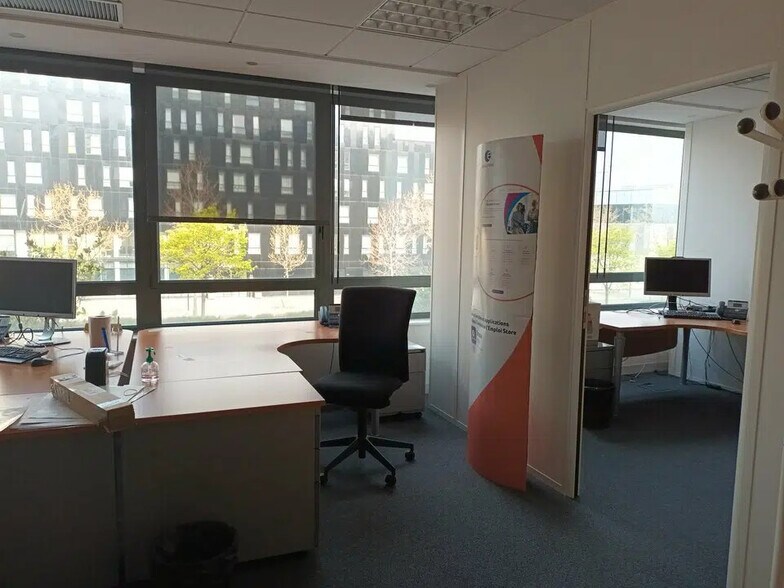 Bureau dans Le Havre à louer - Photo de l’immeuble – Image 3 sur 6