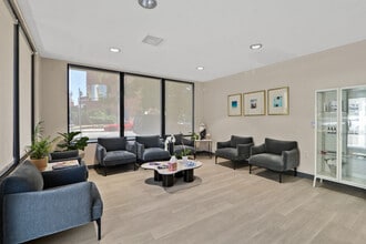 175 S Harbor Blvd, Anaheim, CA à louer Photo intérieure– Image 1 sur 4