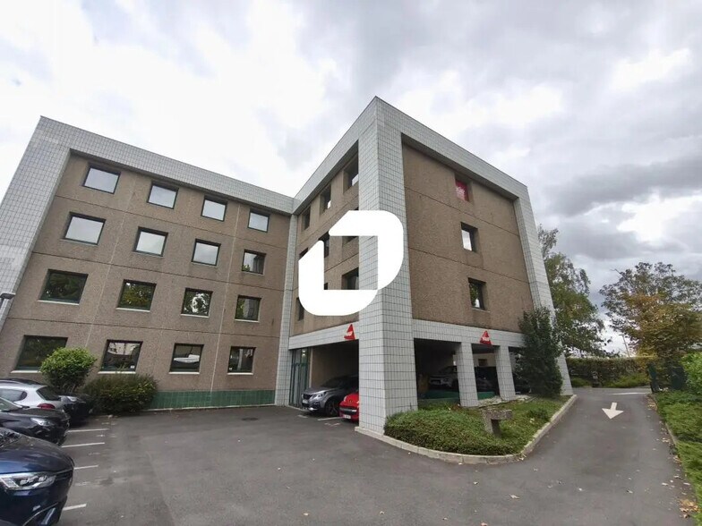 Bureau dans Créteil à louer - Photo de l’immeuble – Image 1 sur 6