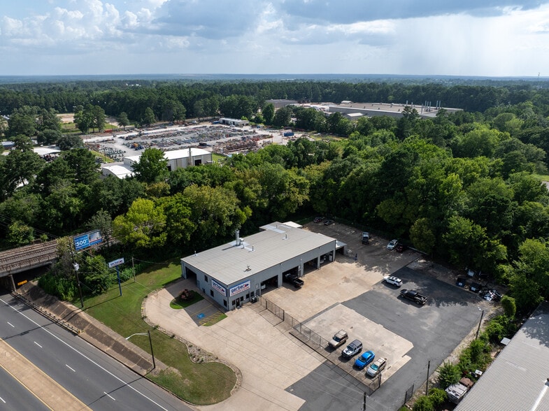 3045 W Loop 281, Longview, TX à vendre - Photo de l’immeuble – Image 3 sur 9