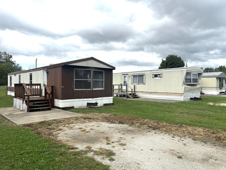 10-38 Danville St, Westville, IL à vendre - Photo de l’immeuble – Image 3 sur 15