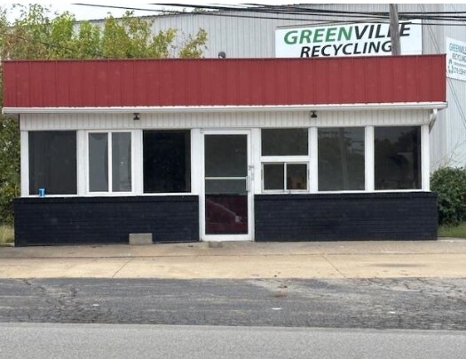 425 N Main St portefeuille de 3 biens à vendre sur LoopNet.fr - Photo de l’immeuble – Image 2 sur 2