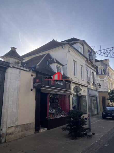 61 Rue Du Temple, Auxerre à vendre - Photo de l’immeuble – Image 2 sur 2