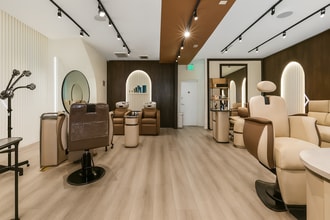 12240 Ventura Blvd, Studio City, CA à louer Photo intérieure– Image 2 sur 5