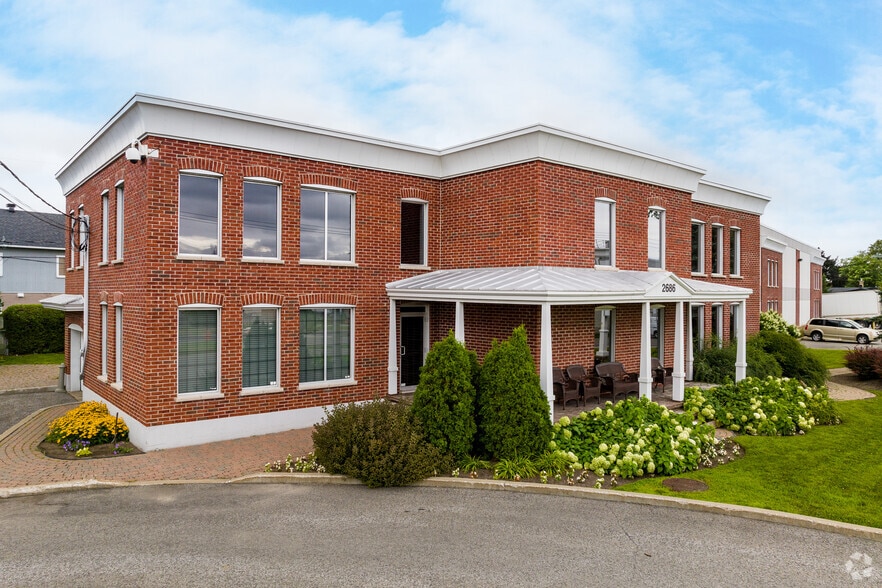 2686 Ch de la Petite-Côte, Laval, QC à vendre - Photo principale – Image 1 sur 22