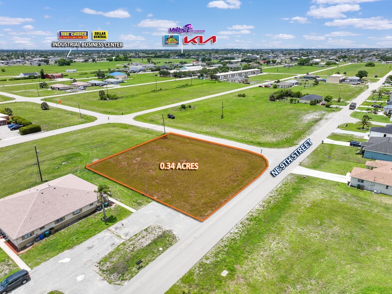 1114 NE 9th St, Cape Coral, FL à vendre - Photo de l’immeuble – Image 2 sur 4