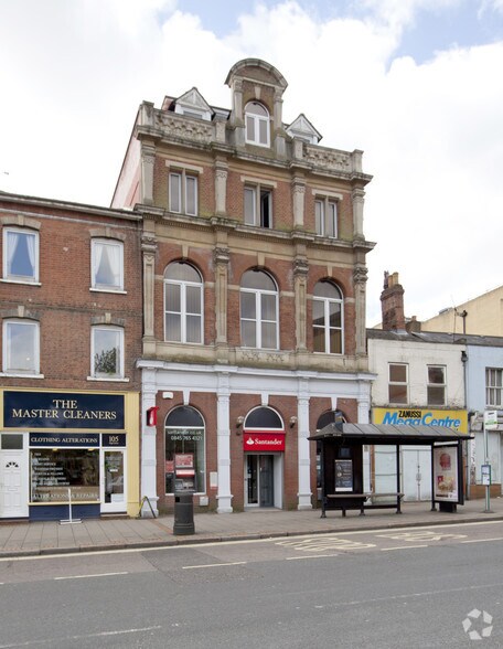 103 High St, Aldershot à louer - Photo principale – Image 1 sur 12