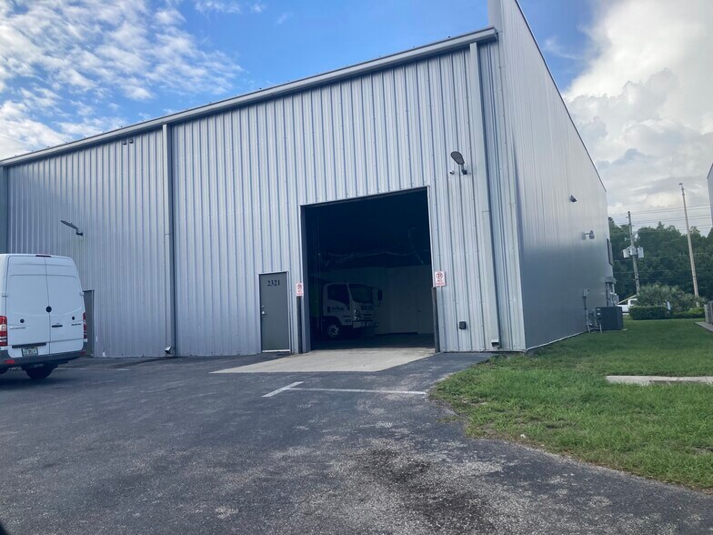 11041 State Road 54, Odessa, FL à louer - Photo de l’immeuble – Image 2 sur 2