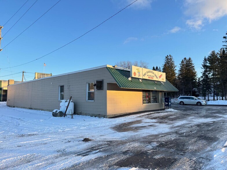 222 Main St, Presque Isle, ME à vendre - Photo de l’immeuble – Image 3 sur 9