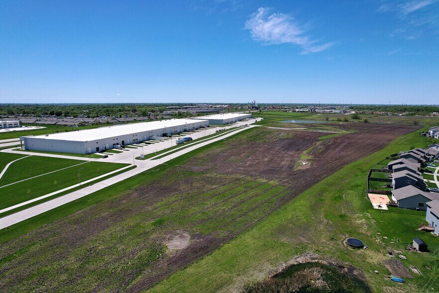800 Commerce Parkway SW, Bondurant, IA à louer - Photo de l’immeuble – Image 3 sur 6