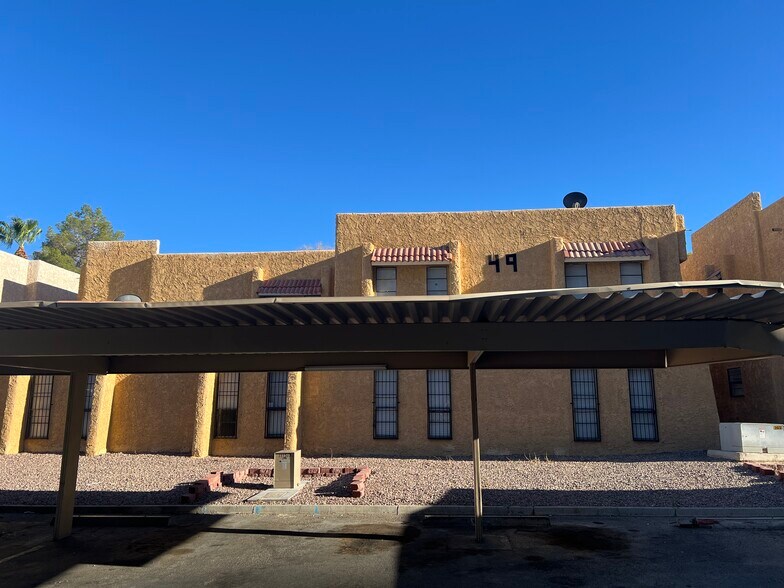 4650 Koval Ln, Las Vegas, NV à vendre - Photo de l’immeuble – Image 3 sur 11