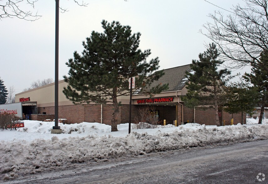 1303 Copley Rd, Akron, OH à louer - Photo de l’immeuble – Image 3 sur 8