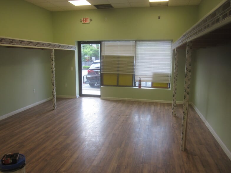 620 Clinton Ave, Piscataway, NJ à louer - Photo intérieure – Image 2 sur 5