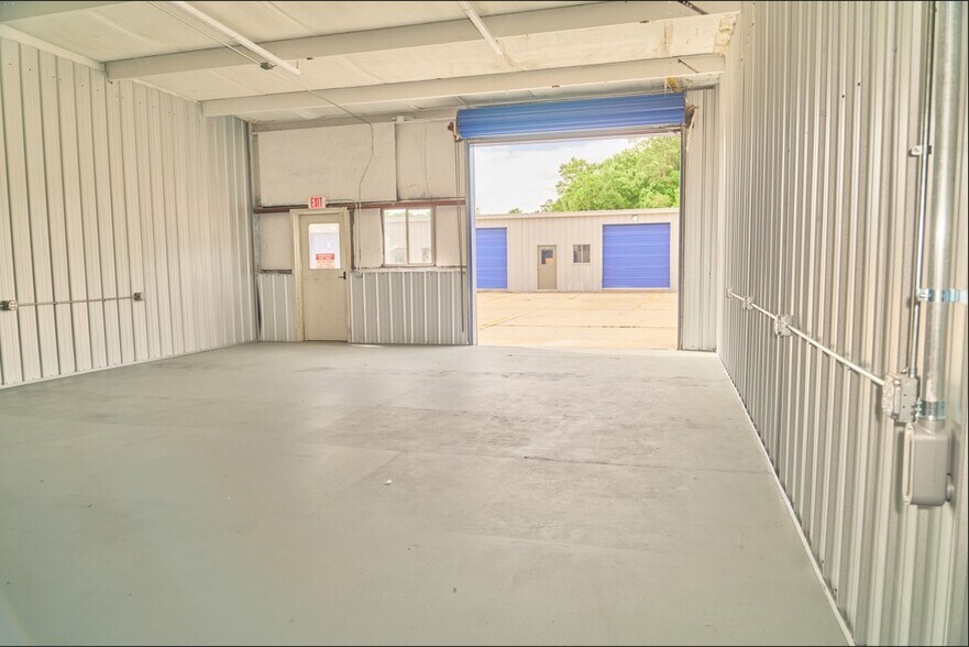 9465 Creosote Rd, Gulfport, MS à louer - Photo de l’immeuble – Image 2 sur 8