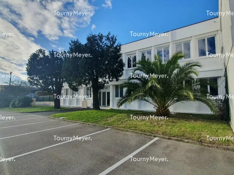 Bureau dans Lanester à vendre - Photo de l’immeuble – Image 2 sur 3