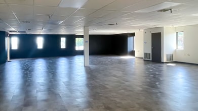 210 Pomeroy Ave, Meriden, CT à louer Photo intérieure– Image 1 sur 8