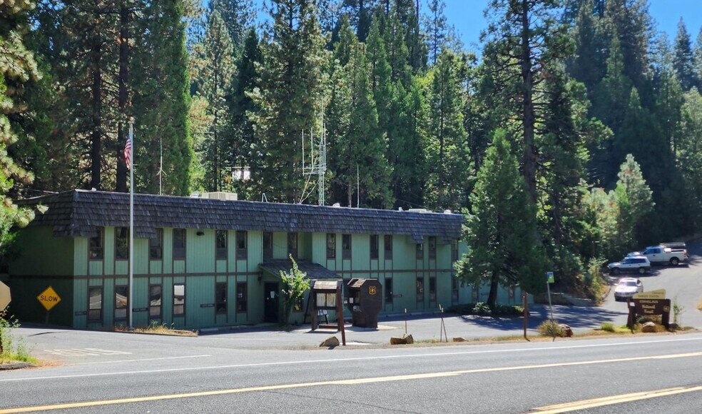 5519 E Highway 4, Murphys, CA à vendre - Photo de l’immeuble – Image 3 sur 4