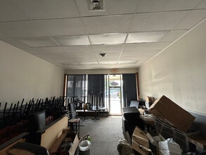 203-205 N Goose Creek Blvd, Goose Creek, SC à louer Photo intérieure– Image 2 sur 2