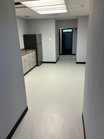 518 Broadway, Monticello, NY à louer - Photo intérieure – Image 3 sur 4