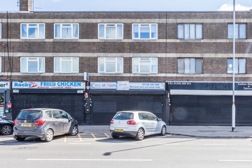 Rockingham Rd, Corby à vendre - Photo de l’immeuble – Image 3 sur 5